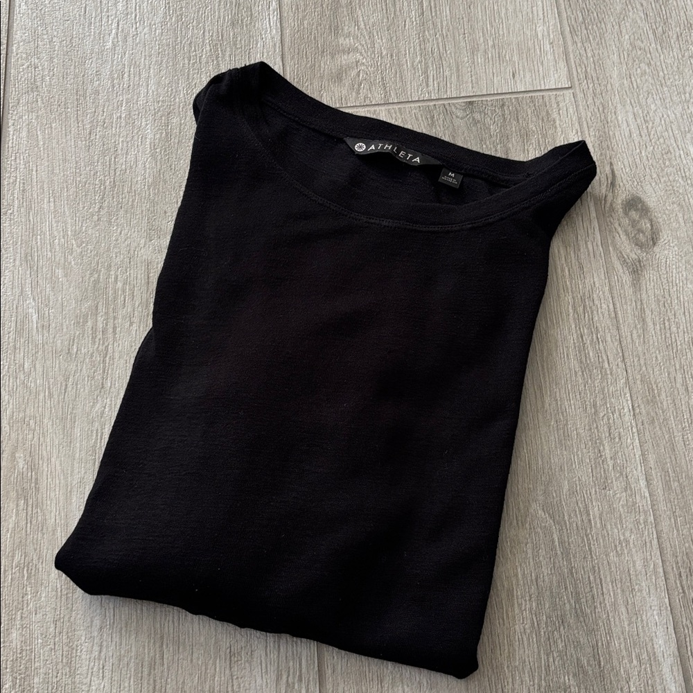 Athleta Black Long Sleeve Breezy Top Size Medium - Picture 10 of 10